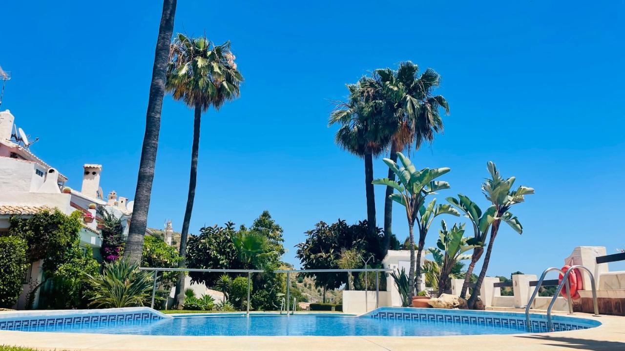 Modern Garden Apartment With A Fantastic Sea View And A Private Garden Sitio de Calahonda Exteriér fotografie