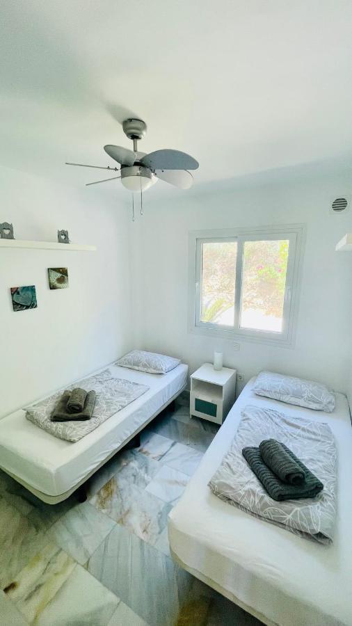 Modern Garden Apartment With A Fantastic Sea View And A Private Garden Sitio de Calahonda Exteriér fotografie