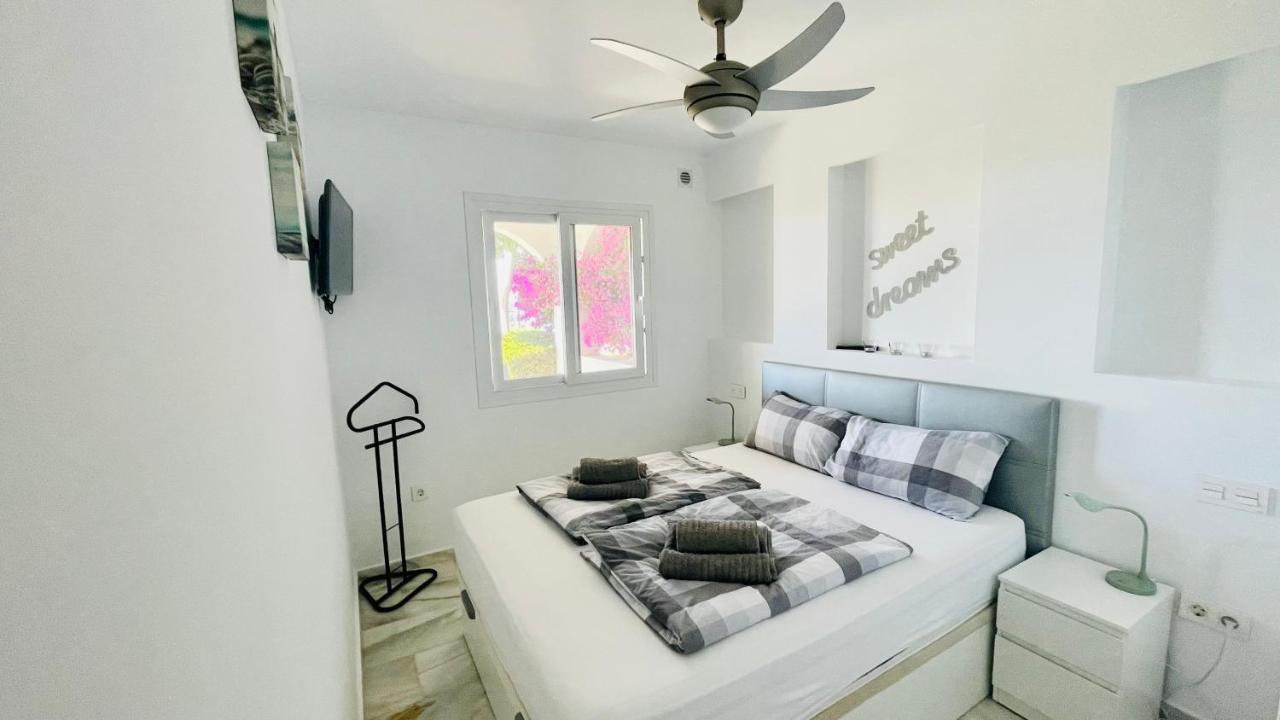 Modern Garden Apartment With A Fantastic Sea View And A Private Garden Sitio de Calahonda Exteriér fotografie